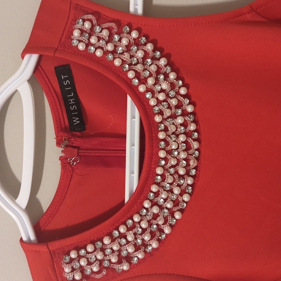 Red party dress with beaded neckline - Picture 2 of 4